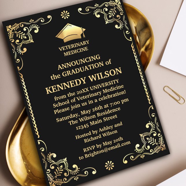 Convites Graduação da folha de ouro preto chic ( Modern and stylish graduation announcement/invitation. #goldeninvitation #vintage #ElegantFormal)