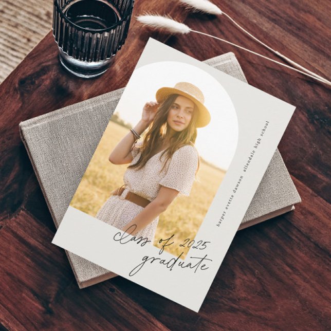 Convites Graduação de Foto em Arco de Script Simples (Simple Boho Arch Photo Graduation Invitation.)