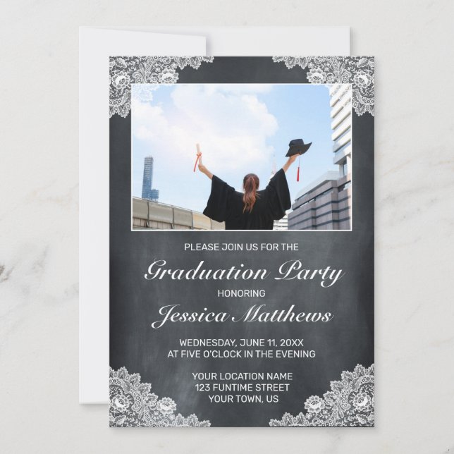 Convites Graduação de Foto em Lace Branco e Quadro Negro (Frente)