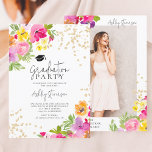 Convites Graduação de fotos Douradas florais botânicas<br><div class="desc">Celebre seu marco de graduação em estilo deslumbrante com nosso convite Dourado à Glitter Floral! Criado para a Classe 2024, este design de inspiração botânica apresenta flores silvestres pintadas à mão em tons vibrantes de rosa brilhante, roxo, amarelo e laranja, e um moderno roteiro de fontes de pincel. Os sotaques...</div>