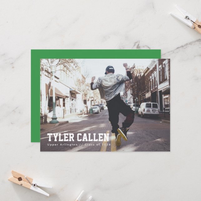 Convites Green Full Photo Grad Announcement (Frente/Verso In Situ)