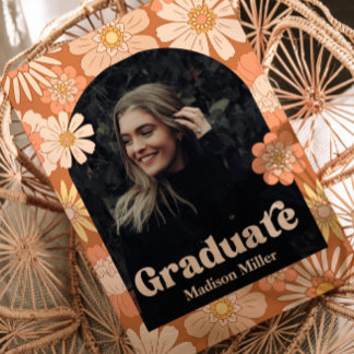 Convites Groovy Graduation Announcement