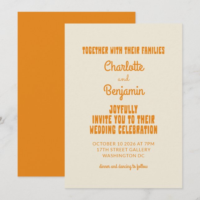 Convites Groovy Retro Orange Typografia Minimalista Casamen (Frente/Verso)
