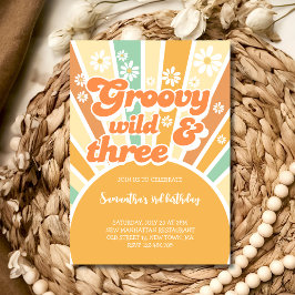 Convites Groovy selvagem e três aniversário de crianças do