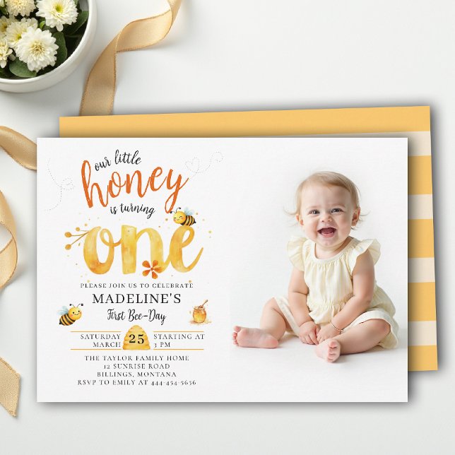 Convites Honey Bee-Day Whimsical Cute Photo 1st Birthday (little honey bee one first birthday photo invitation wildflowers watercolor summer whimsical)