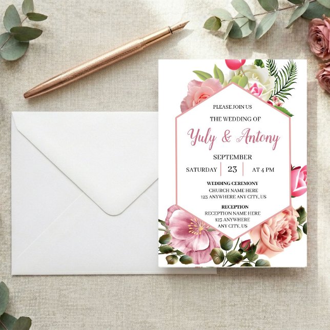 Convites Invitación elegante de boda floral rosa con blanco (Elegant Pink Floral & Hexagon Wedding Invitation. Modern, romantic and fully customizable.)