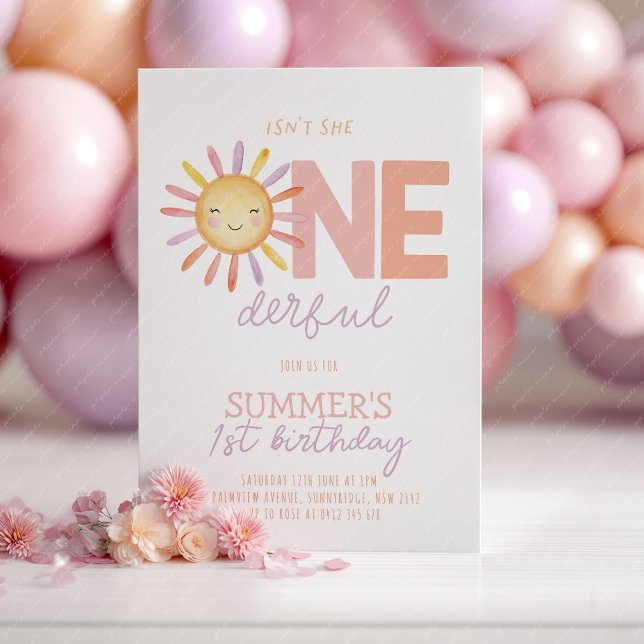Convites Isn't She Onederful Sun Girl 1st Birthday (Isn't she Onederful! Girl's sun 1st birthday invitation. )