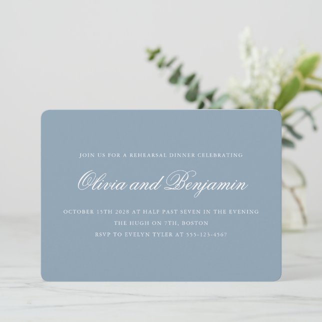 Convites Jantar de Ensaios Formal Dusty Blue Elegant Script (Em pé/Frente)