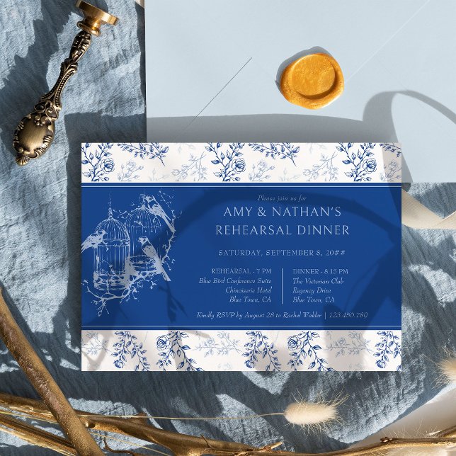 Convites Janto de Ensaio de Casamento Romântico da Chinoise (Blue Wedding Rehearsal Dinner Invitation from the Chinoiserie Wedding Collection by Darling & May)