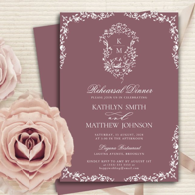 Convites Janto de ensaio Mauve Monograma Vintage Crest (Criador carregado)