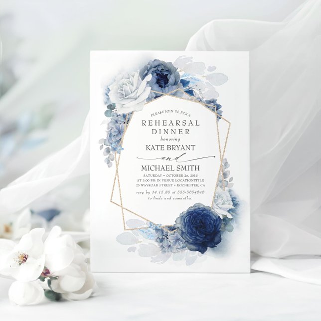 Convites Janto de ensaio moderno Floral marinho e Dusty Blu (Dusty Blue Floral Rehearsal Dinner Invitations)
