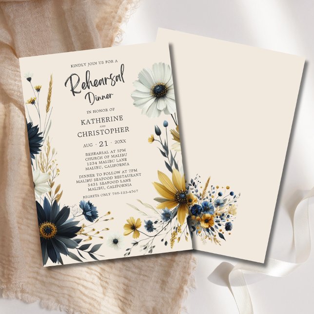 Convites Janto de Ensaios de Casamento de Beige em Flores S (Elegant Watercolor Wildflowers Beige Wedding Rehearsal Dinner Invitation with blue & yellow flowers.)