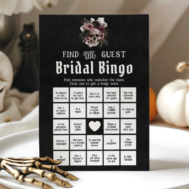 Convites Jogo de Bingo de Noiva de Halloween Gótico Encontr (Gothic Halloween Find the Guest Bridal Bingo Game)