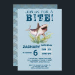 Convites Join Us For a Bite Funny Shark Boys Birthday Party<br><div class="desc">Invite friends and family to join you for a bite with this cute shark boys birthday party invitation. This design features a soft blue background with a happy, laughing shark swimming in seaweed in the ocean. The back of the card features a mermaid scale pattern in tones of blue. Personalize...</div>