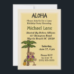 Convites Kids Luau Aniversário<br><div class="desc">Macaco bonito vestindo uma Lei e parado por uma palmeira com abacaxi ao seu lado. Excelente para um Luau Havaiano. Personalize com os detalhes do seu partido.</div>