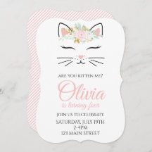 Kitten Birthday Invite com rosto de gatinho floral
