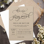 Convites Kraft Modern Rustic Estamos Nos Casando<br><div class="desc">O convite do casamento Elegante Kraft com caligrafia moderna e graciosa caligrafia escrita à mão "Nós vamos nos casar". Detalhes de casamento codificados por quadro linear de na moda. Limpa, elegante e romântico. O mesmo design de convite com um belo monograma circular com os nomes do cheio do casal no...</div>
