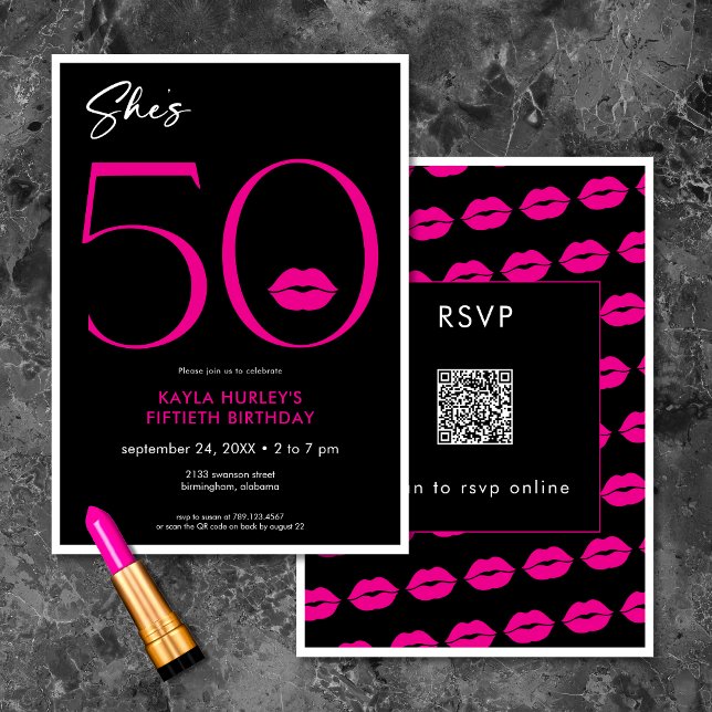 Convites Lábios Cor-de-Rosa Mínimos Modernos Ela Faz Cinque (Modern Minimal Pink Lips She's Fifty Birthday QR Invitation)