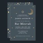 Convites Lua Dourada e estrelas Marinho Bar azul Mitzvah<br><div class="desc">Este simples e chico convite para o Bar Mitzvah apresenta um fundo azul/azul-marinho da meia-noite com a estrela de david, a falso lua do crescente brilho dourado e estrelas. O verso apresenta um fundo azul da meia-noite / azul marinho com lâminas de folha de ouro falsas. Personalize-o para as suas...</div>