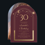 Convites Lua Vermelha Celestial Dourada Sol Estrelas aniver<br><div class="desc">A Celestial Red Dourada Sun Moon Astronomy aniversário de 30 anos Photo Invices apresenta um elegante sol dourado, lua e estrelas com um quadro de ouro sobre um fundo cor-de-rosa profundo. Dentro é a sua informação de convite de 30 anos. Ao contrário, adicione sua foto favorita. Projetado para você pelo...</div>