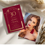 Convites Lua Vermelha Celestial Dourada Sol Estrelas aniver<br><div class="desc">A Celestial Red Dourada Sun Moon Astronomy aniversário de 30 anos Photo Invices apresenta um elegante sol dourado, lua e estrelas com um quadro de ouro sobre um fundo vermelho. Dentro é a sua informação de convite de 30 anos. Ao contrário, adicione sua foto favorita. Projetado para você pelo Evco...</div>