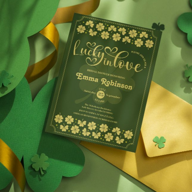 Convites Lucky in Love  St Patrick's Day Bridal Shower  (Lucky in Love St Patrick's Day Bridal Shower Invitation shamrock for her bride romantic heart script)