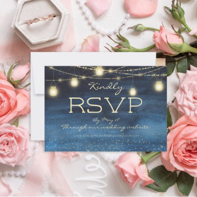 Convites Luzes de Corda Azul Marinho Dourado Lanternas Casa (Navy blue with gold string lights and glitter wedding RSVP card)
