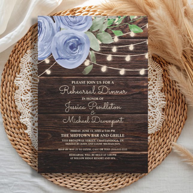 Convites Luzes de Corda de Madeira Rústica Ensaios de Casam (Rustic wood and dusty blue watercolor floral and string lights wedding Rehearsal Dinner invitation)