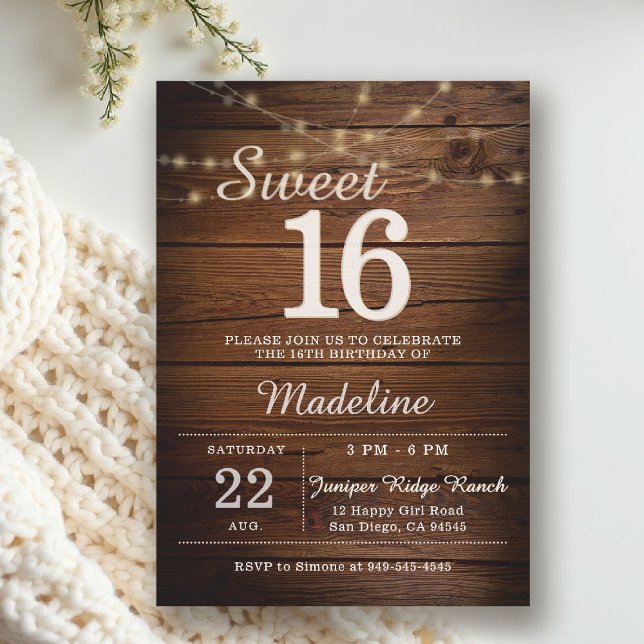 Convites Luzes de Corda de Madeira Rústica Sweet 16 (rustic sweet 16 birthday party invitation barn wood string lights backyard outdoors cowboy western)