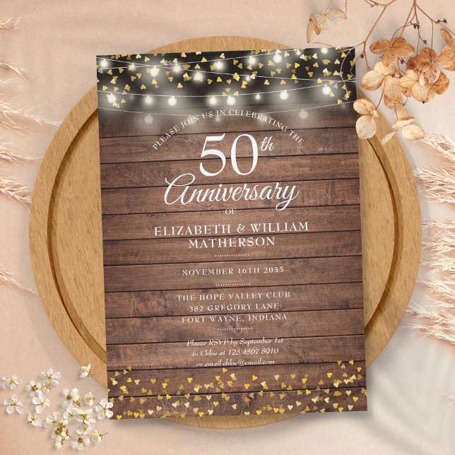 Convites Luzes de Corda de Ouro Rústico de 50º Aniversário  (50th Anniversary Rustic Gold Hearts String Lights Invitation)