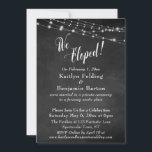 Convites Luzes de quadro de aviso que tomamos Recepção de c<br><div class="desc">Esta placa de recepção de casamento sofisticada, mas rústica, apresenta uma imagem de fundo do quadro de chalkboard texturizada sobreposta, mostrando strings de tons brancos brilhando. Eu usei uma fonte elegante, girando guiões para mostrar gráficos retratando as palavras "Nós Eloped!"; no verso eu coloquei a palavra "amor". Seu próprio texto...</div>