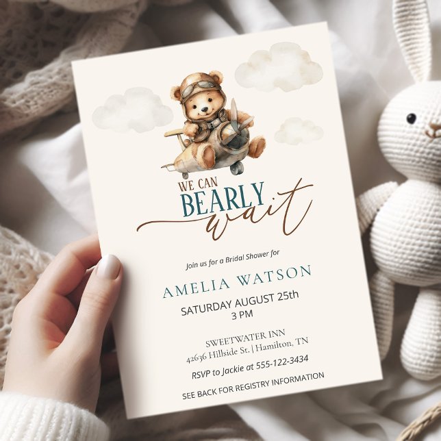 Convites Mal Podemos Esperar Urso de Pelúcia Avião Chá de B (We Can Bearly Wait Teddy Bear Airplane Baby Shower Invitation)