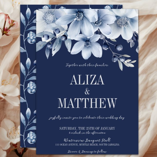 Convites Marinho Elegante e Casamento Floral Azul Claro (Elegant Navy Blue Floral Winter Wedding Invitation, Blueberries,   Light Blue Flowers, Classic)