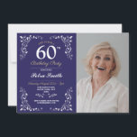 Convites Marinho White Birthday Womens Classy 60th Foto<br><div class="desc">O marinho White Elegant Birthday Womens Classy 60º convite SIMPLESMENTE MUDA O TEXTO PARA SE ADAPTAR À SUA FESTA. Impressão traseiro incluído.</div>