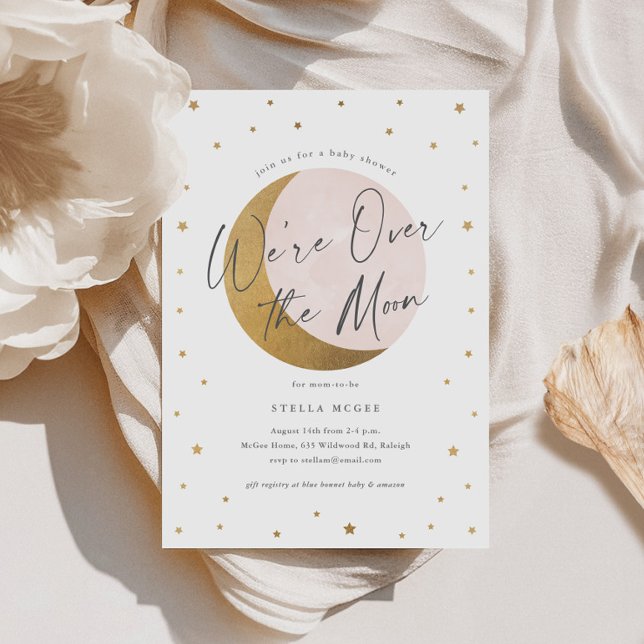 Convites Meninas do Roteiro Ouro Sobre a Lua Baby Shower (Gold and Pink Over the Moon Script Girls Baby Shower Invitations.)
