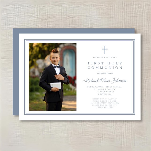 Convites Menino de Primeira Comunhão em Azul Poeirento Mode (Modern Dusty Blue Cross Boy Photo First Communion Invitation)