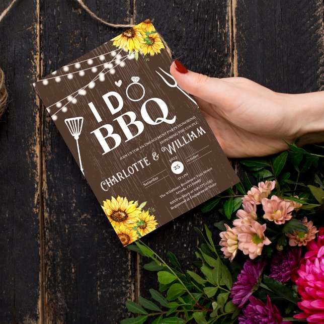 Convites Mesa de Madeira Rústica Girassol Eu Faço Churrasco (Rustic Wood Sunflower I Do BBQ Engagement Party Invitation country wedding grill wooden floral flowe)
