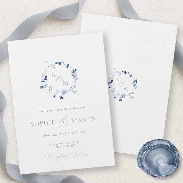 Convites Minimal Dusty Blue Monogram Wreath Wedding  (Criador carregado)