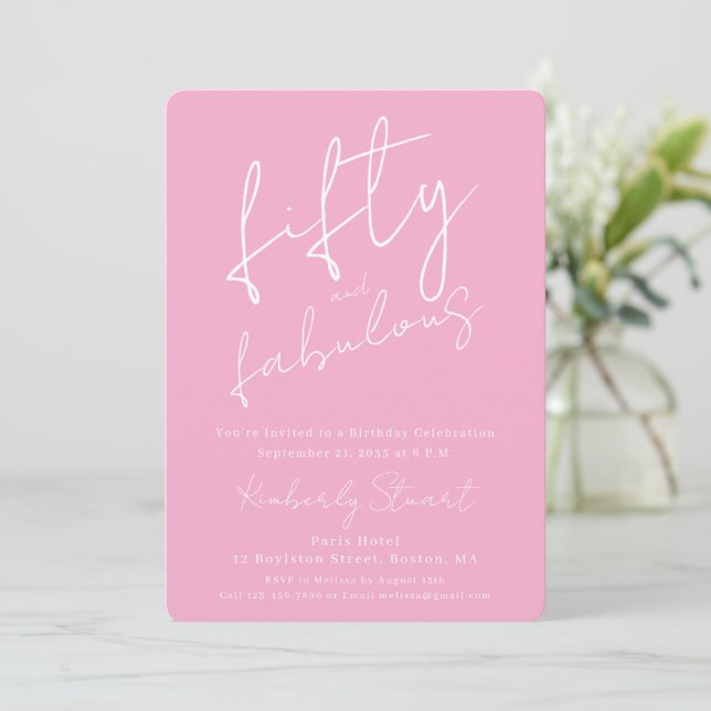 Convites Minimal Fifty & Fabulous 50th Script Pink Birthday (Em pé/Frente)