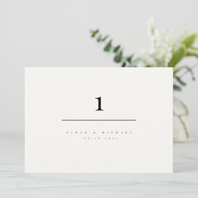 Convites Minimalist Modern Typography Wedding Table Number  (Em pé/Frente)