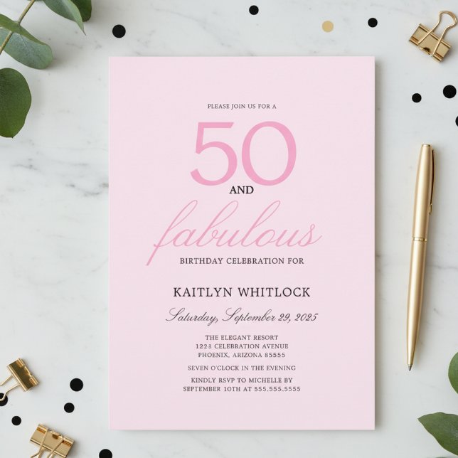 Convites Mínimo Script Rosa 50 e Fabuloso Aniversário de 50 (modern elegant pink and black girly fifty and fabulous 50th birthday party invitations)