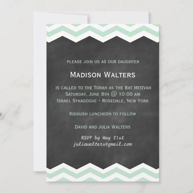 Convites Mint Chevrons no Chalkboard Bat Mitzvah (Frente)