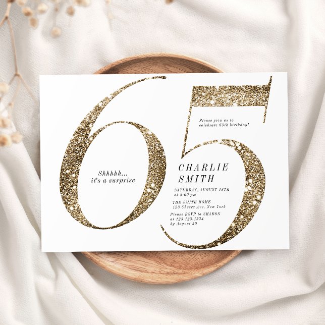 Convites Minúsculo e moderno brilho do ouro a 65 anos (Modern minimalist faux gold glitter 65th birthday invitation)