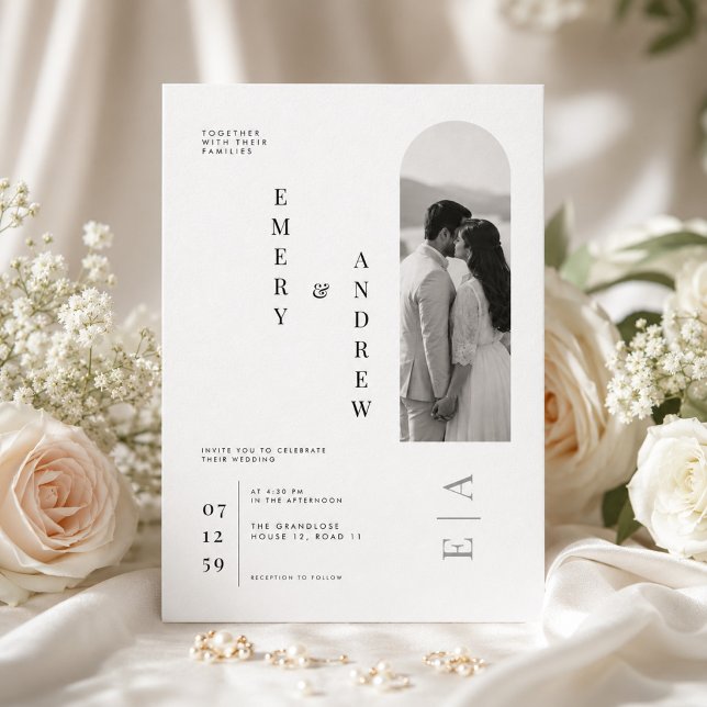 Convites Modelo de casamento com tipografia vertical modern (Criador carregado)