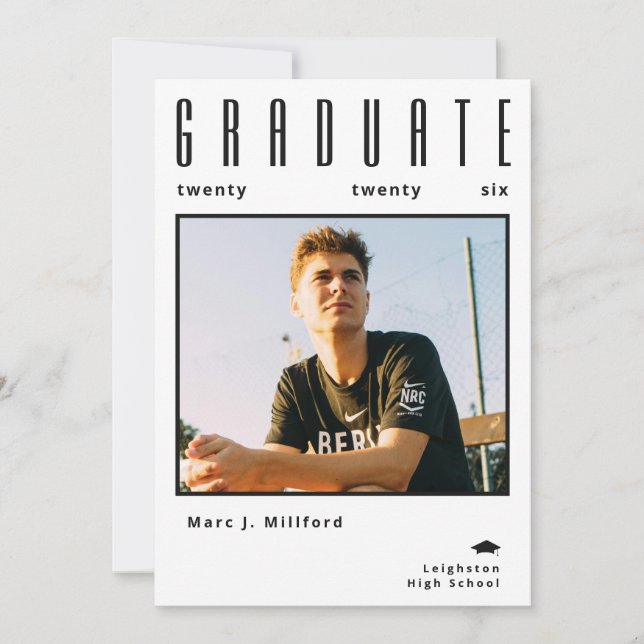 Convites Modern Black White Photo Graduation Announcement (Frente)