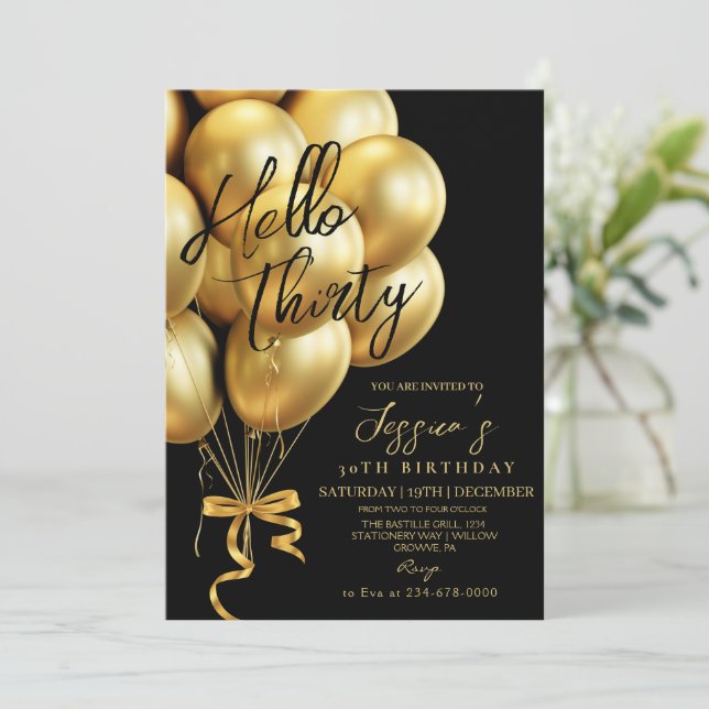 Convites Modern  Gold Script Black Hello Thirty Birthday (Em pé/Frente)