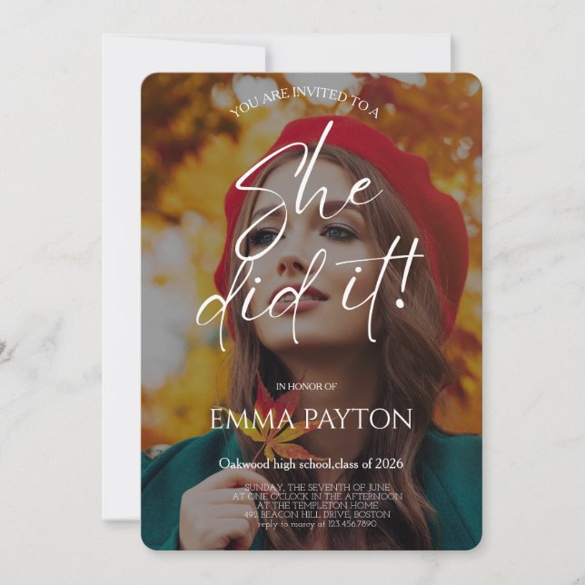 Convites Modern Graduation Celebration  (Frente)