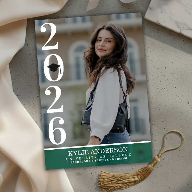 Convites Modern Green Graduation Cap Senior Photo (Modern Green Graduation Cap Senior Photo Invitation)