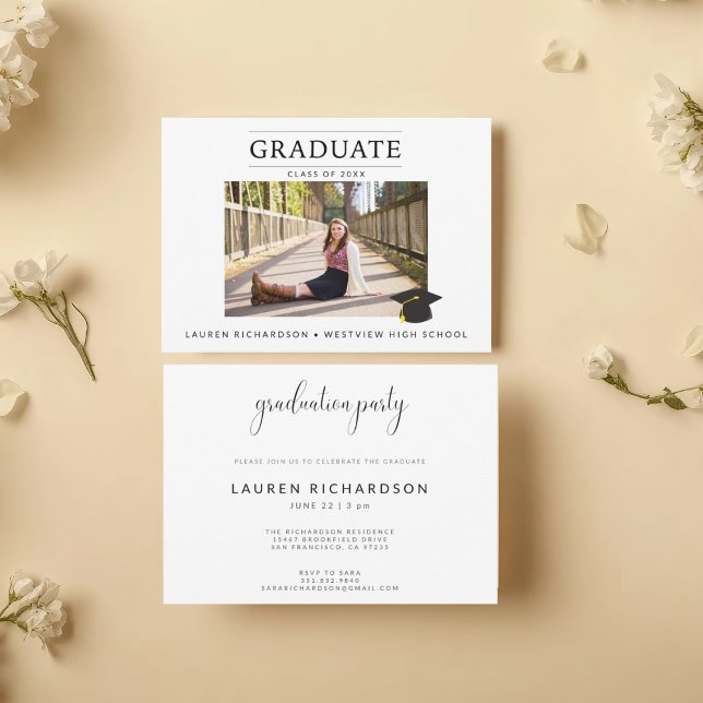 Convites Modern Minimal Graduation Announcement with Photo  (Criador carregado)