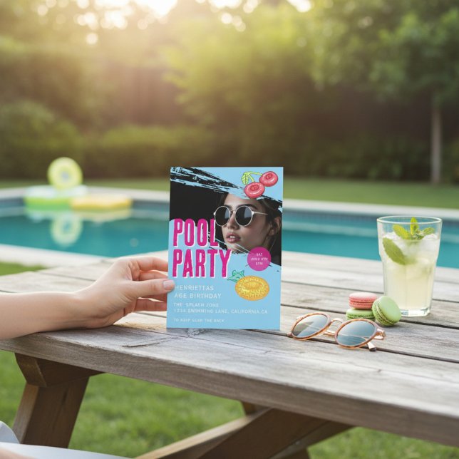 Convites modern  photo Pool Party Birthday QR Code RSVP (Criador carregado)